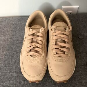 Almost like new Nike DBreak premium. Tan size 8